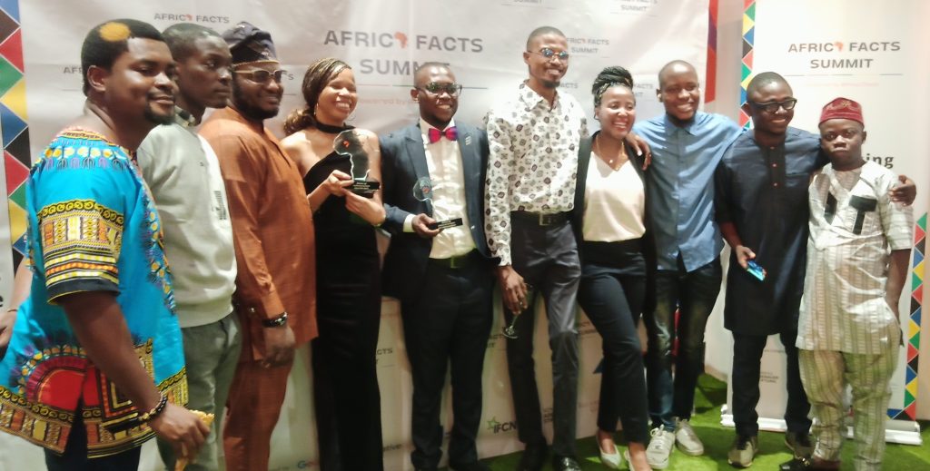 The Nigerian contingent at the African Fact-checking Award gala night in Port Louis, Mauritius, and Africa Check's Mmabatho Koena.